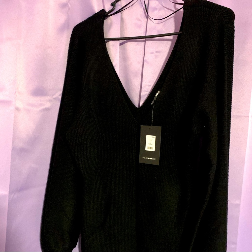 Never worn fashionova sweater